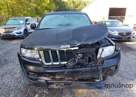 2013 Jeep Grand Cherokee Laredo из США, поврежденный, VIN 1C4RJFAG1DC553022